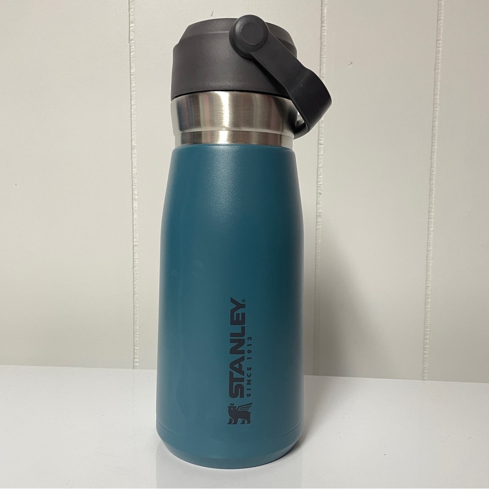 Stanley 27oz Water Bottle